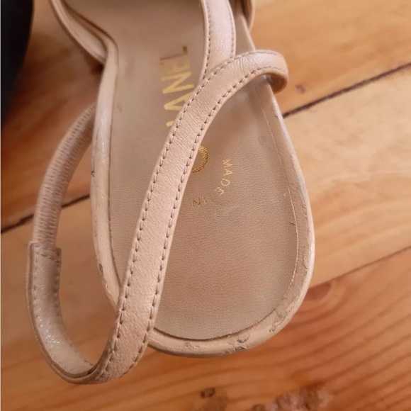 Chanel SLINGBACKS
Goatskin & Grosgrain
Beige & Black authentic size 38 7.5 US - Picture 8 of 9